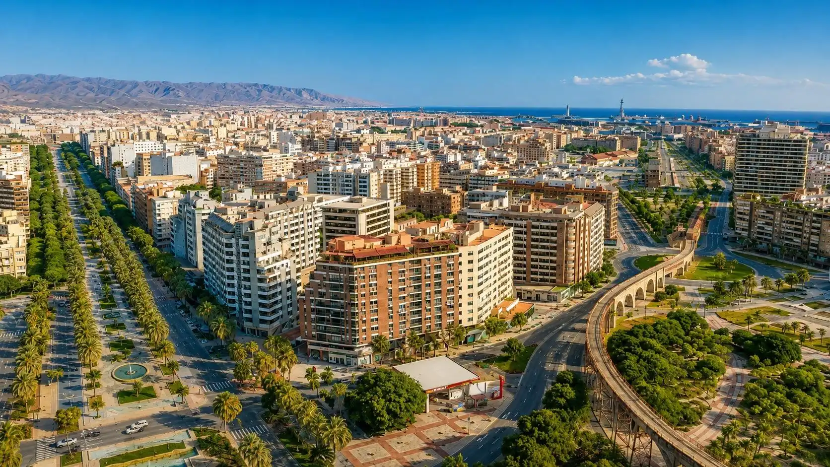 Vista exterior de Pis en venda en Almería amb Aire condicionat i Calefacció