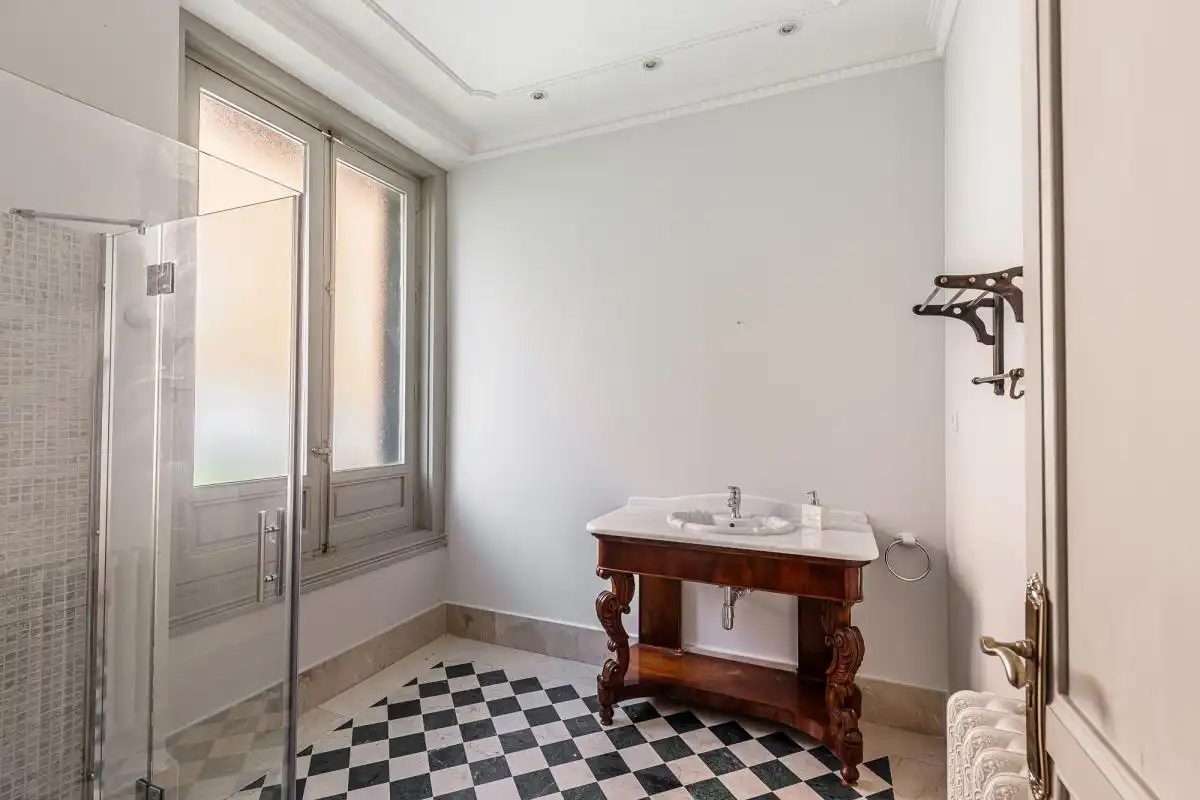 Bathroom of Houses for sale in San Lorenzo de El Escorial  with Air Conditioner, Heating and Private garden