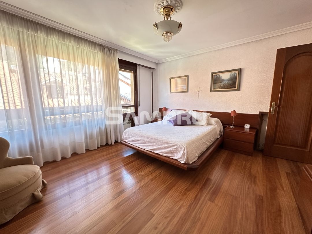 Bedroom of Flat for sale in Arrasate / Mondragón  with Heating, Storage room and Furnished