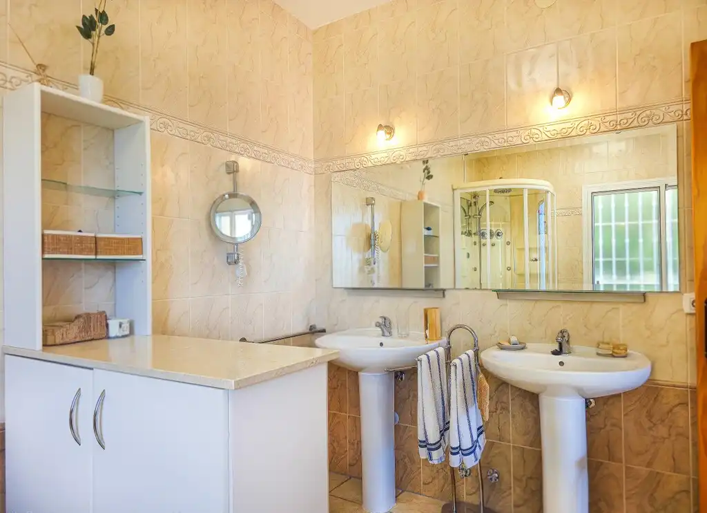 Chalet con piscina en venta en Arenas, imagen 23