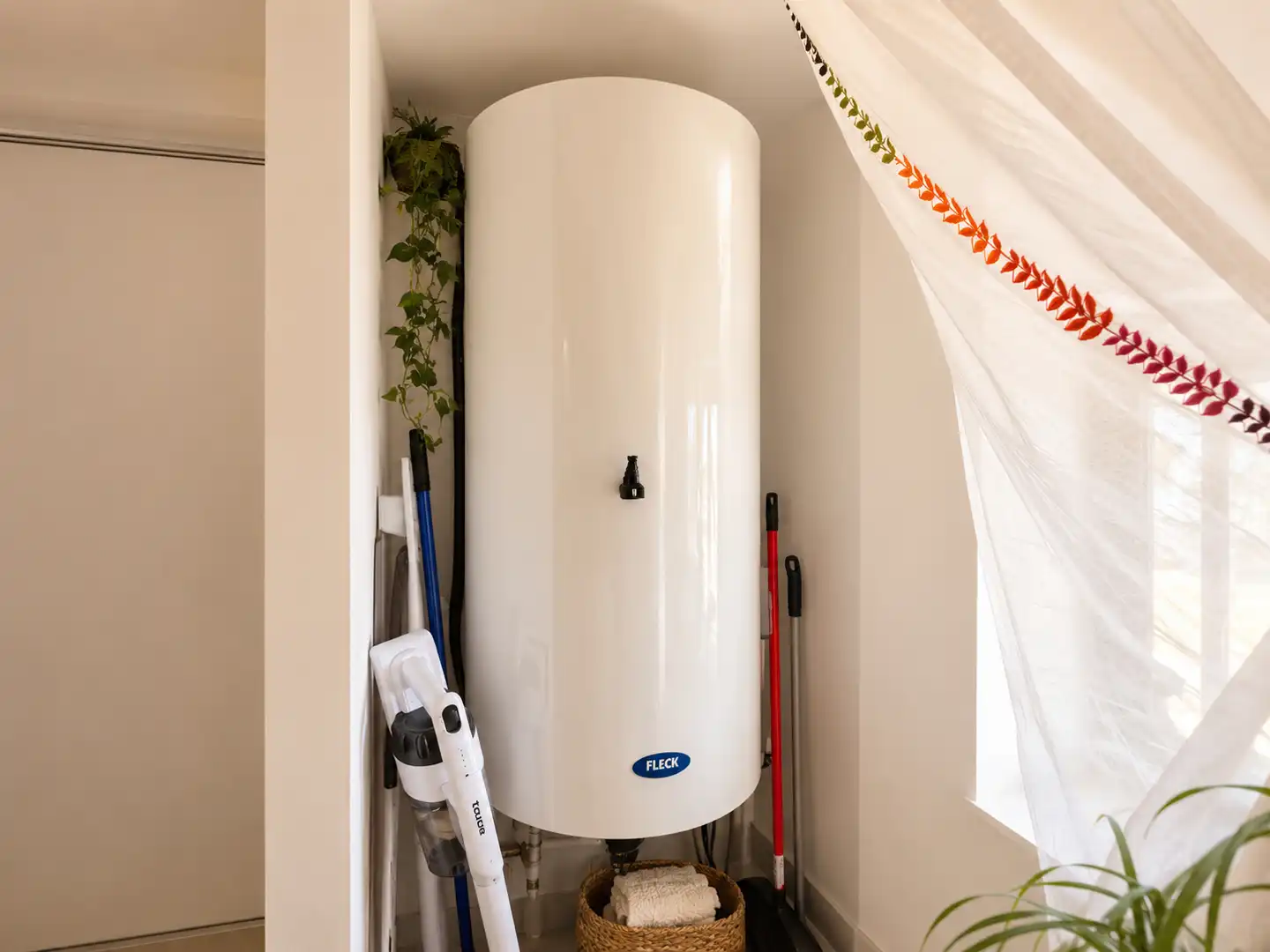 Bathroom of Houses for sale in Hoyo de Manzanares  with Air Conditioner, Private garden and Swimming Pool