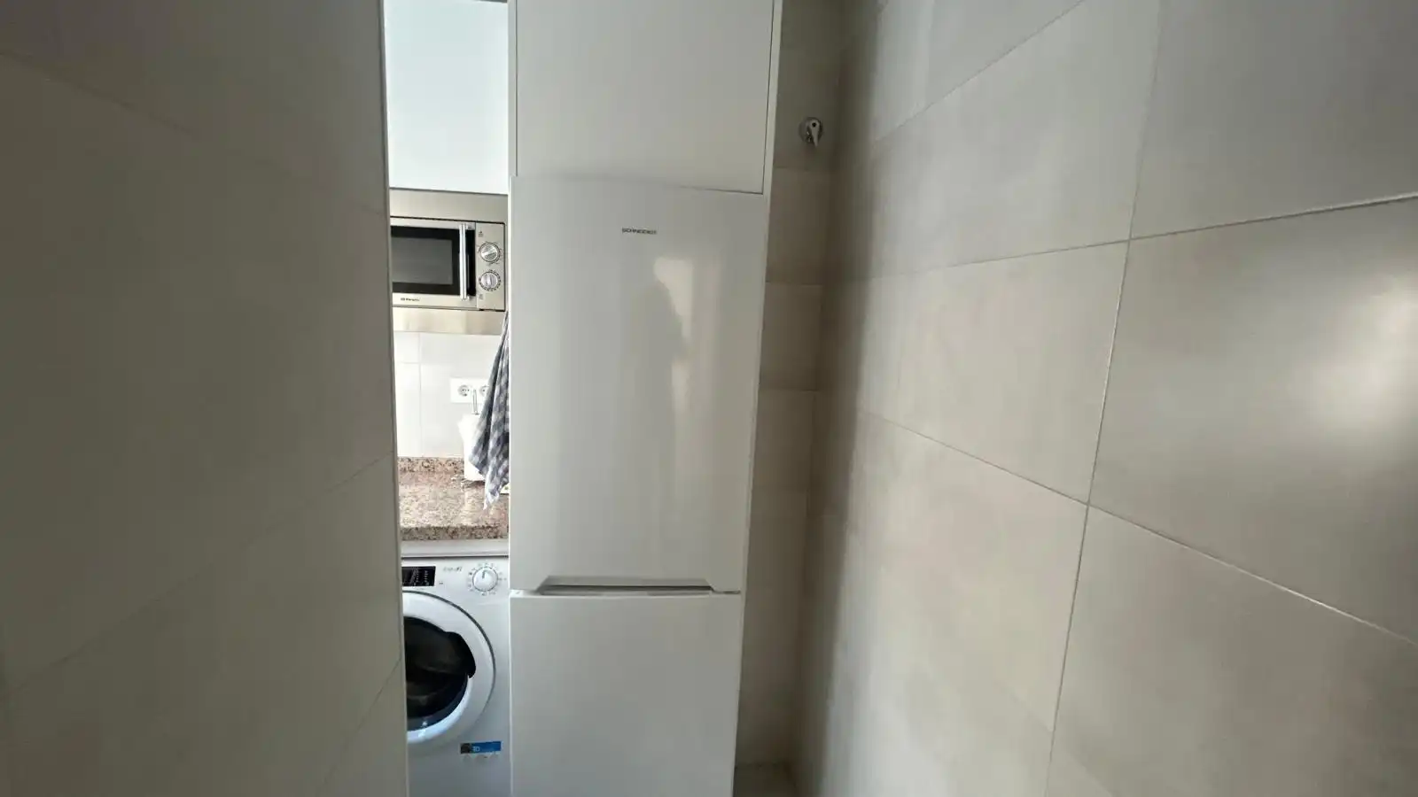 Cuina de Pis de lloguer en Sevilla amb Aire condicionat i Balcó