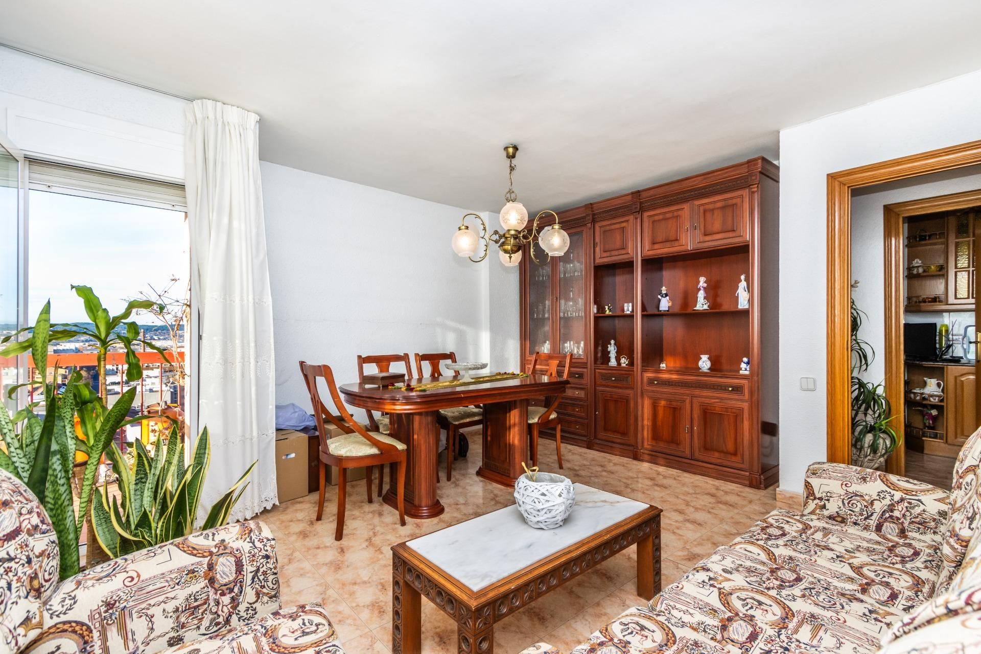 Menjador de Pis en venda en Sabadell amb Terrassa i Balcó