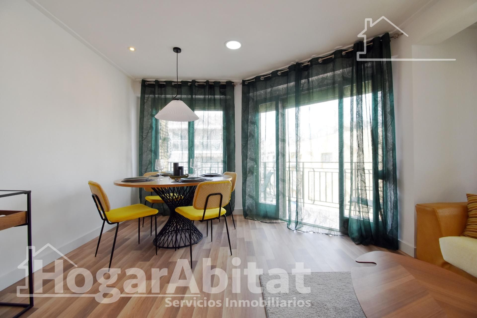 Bedroom of Flat for sale in Cullera  with Air Conditioner, Terrace and Furnished