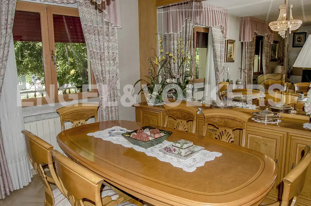 Dining room of Houses for sale in El Escorial  with Heating, Private garden and Terrace