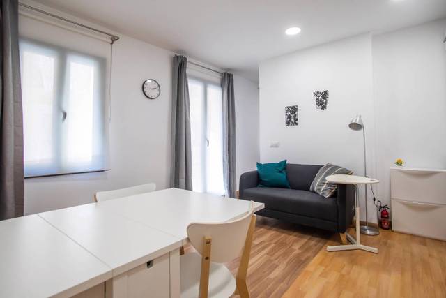 Piso en Alquiler en Carrer d'Alcanar en La Barceloneta