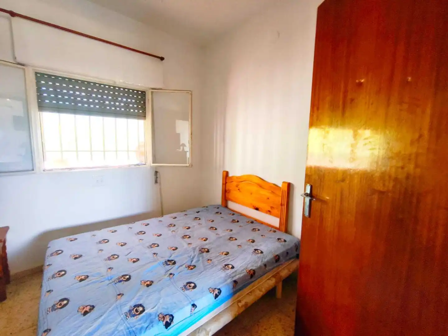 Casa adosada en venda a Llaurí