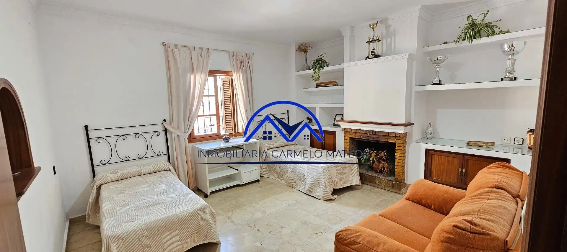 Living room of Houses for sale in Sanlúcar de Barrameda  with Air Conditioner, Private garden and Storage room