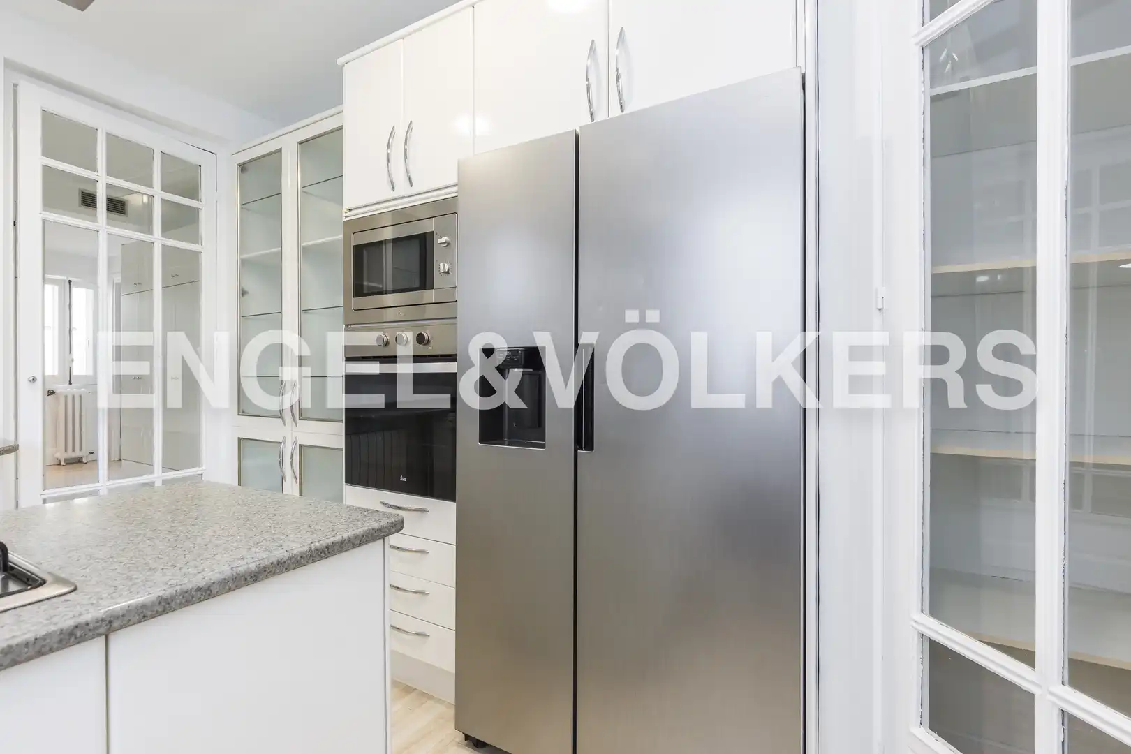 Kitchen of Attic for rent in Madrid  with Air Conditioner, Heating and Parquet flooring