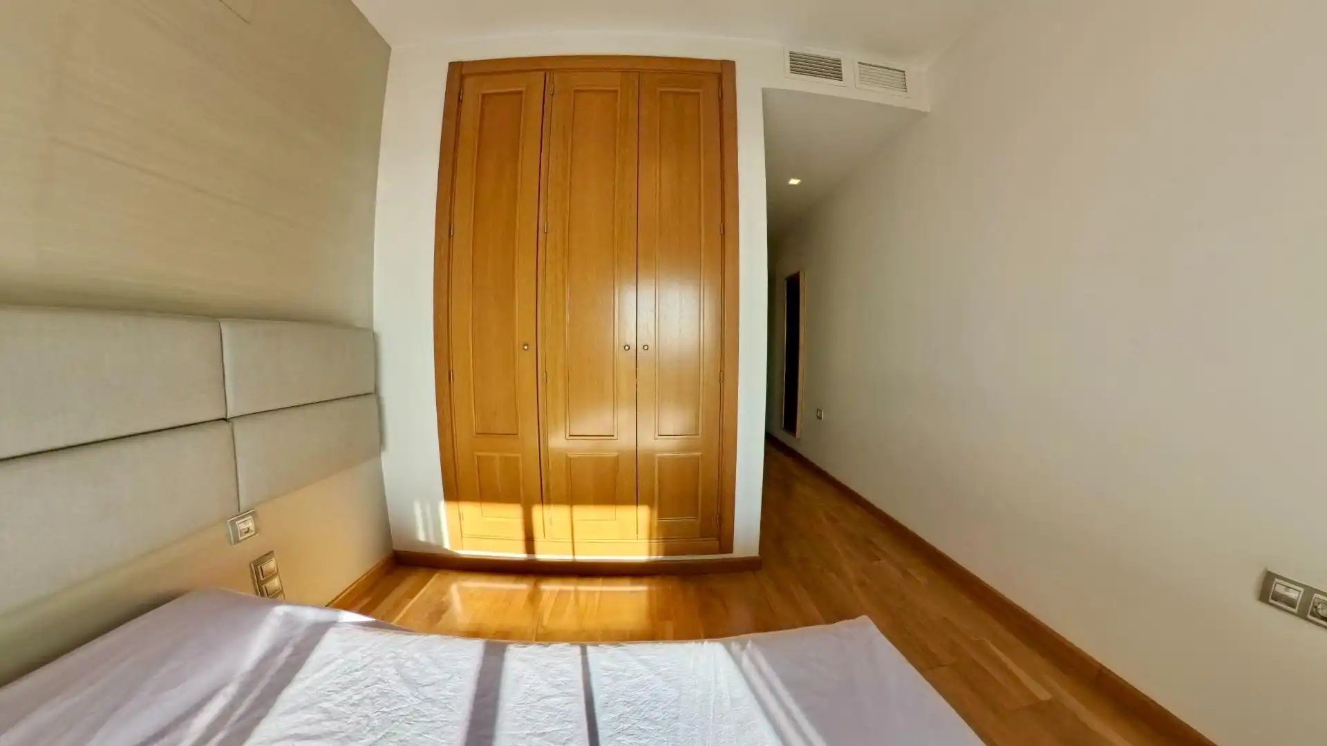 Flat for sale in Avenida Avenida de la Ilustración, 85, Campus de la Salud