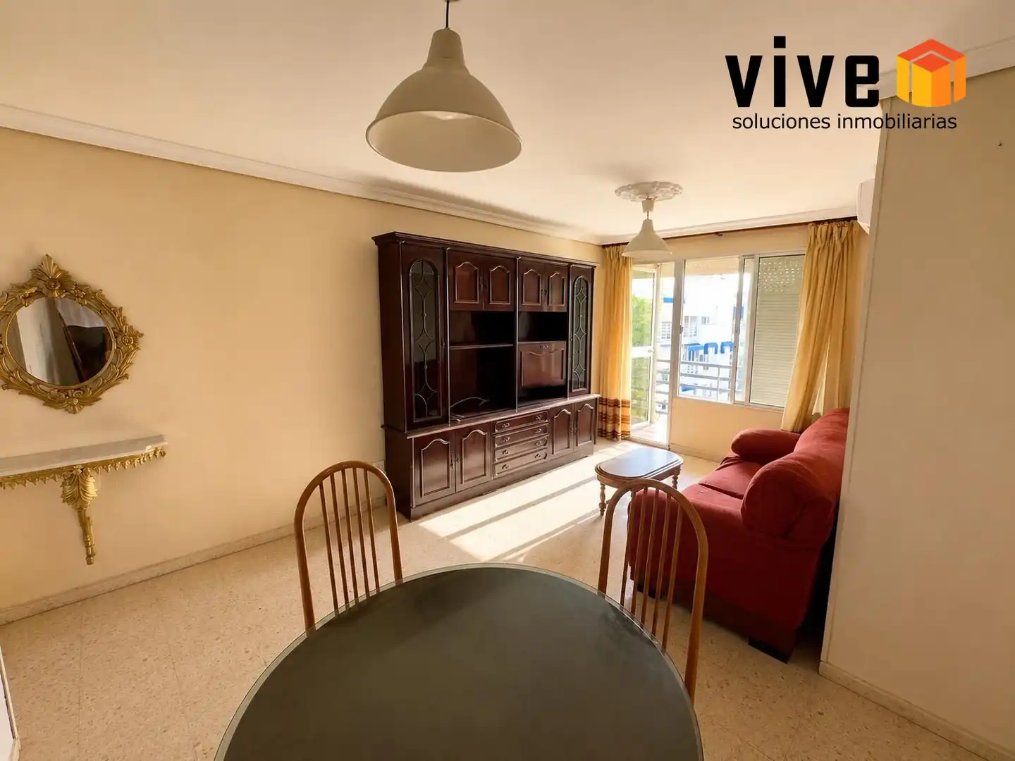 Sala d'estar de Pis en venda en Sevilla amb Aire condicionat, Calefacció i Terrassa