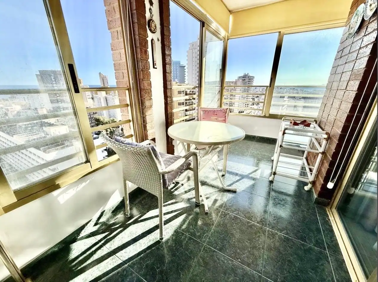 Terrasse von Wohnungen zur Miete in Benidorm mit Klimaanlage, Heizung und Schwimmbad