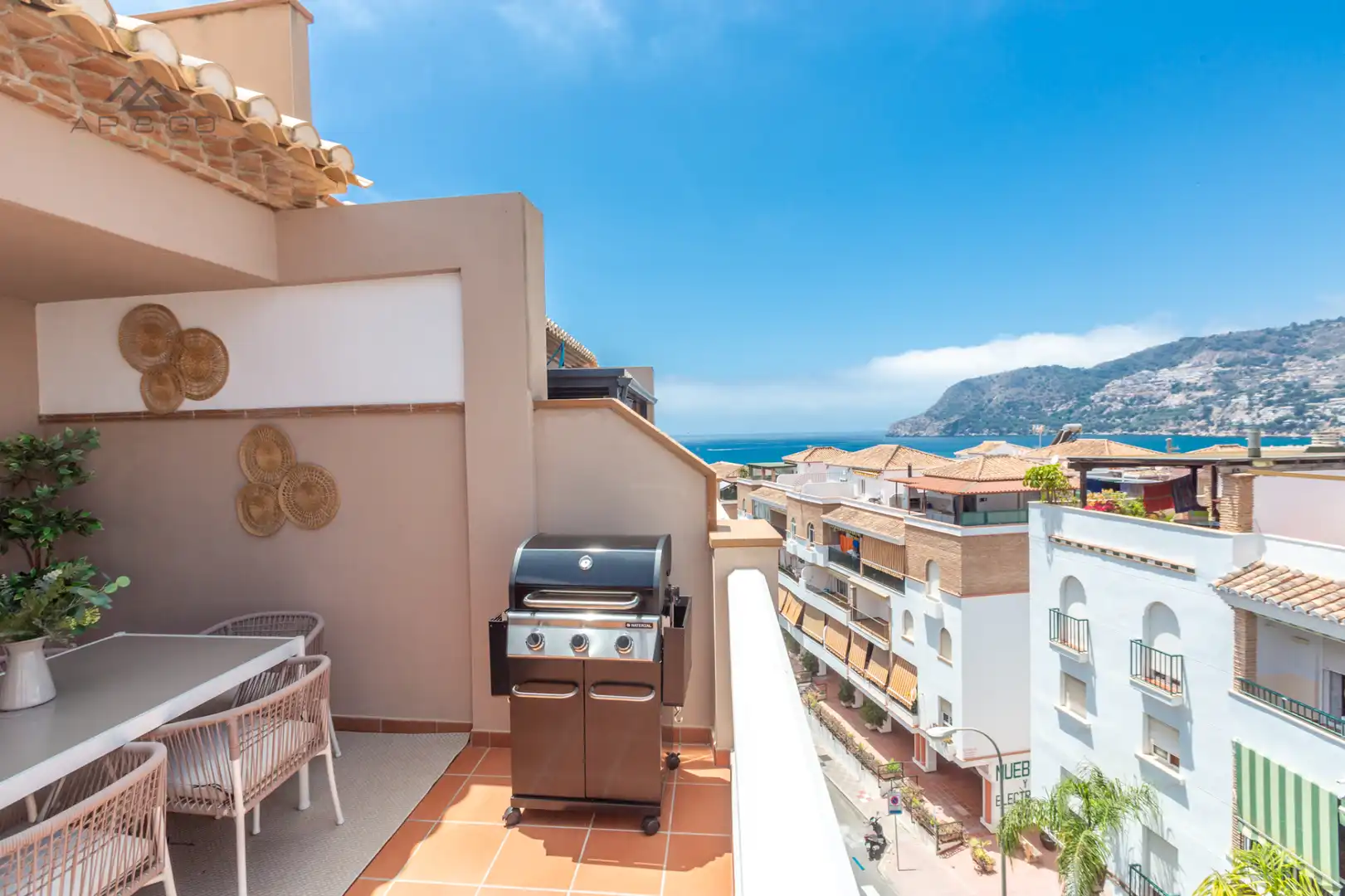 Terrasse von Dachboden zur Miete in Almuñécar mit Klimaanlage, Terrasse und Möbliert