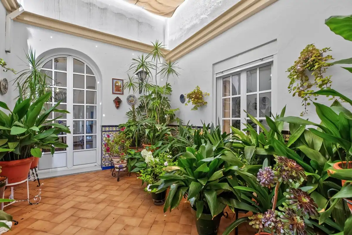 Maisonette zum Verkauf in Bollullos de la Mitación mit Heizung, Privatgarten und Abstellraum