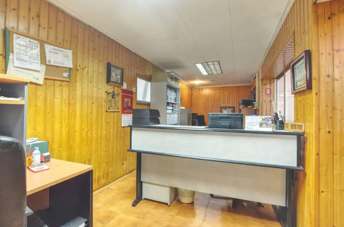 Nave industrial en venta en Cambre 