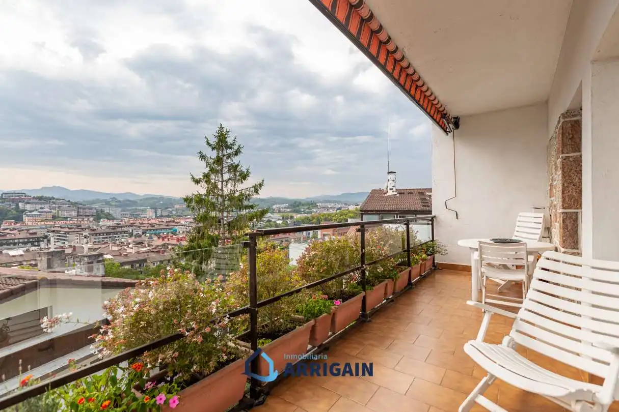 Terraza de Dúplex en venta en Donostia - San Sebastián  con Calefacción, Jardín privado y Terraza