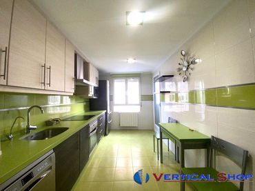 Appartamento con balcone in vendita a Ruiz Alcazar