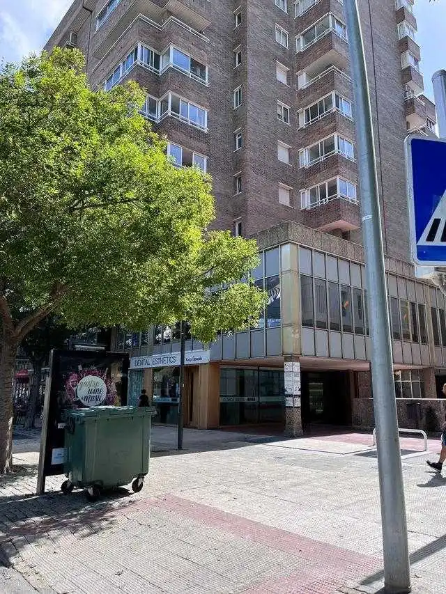 Exterior view of Commercial properties for rent in Reus