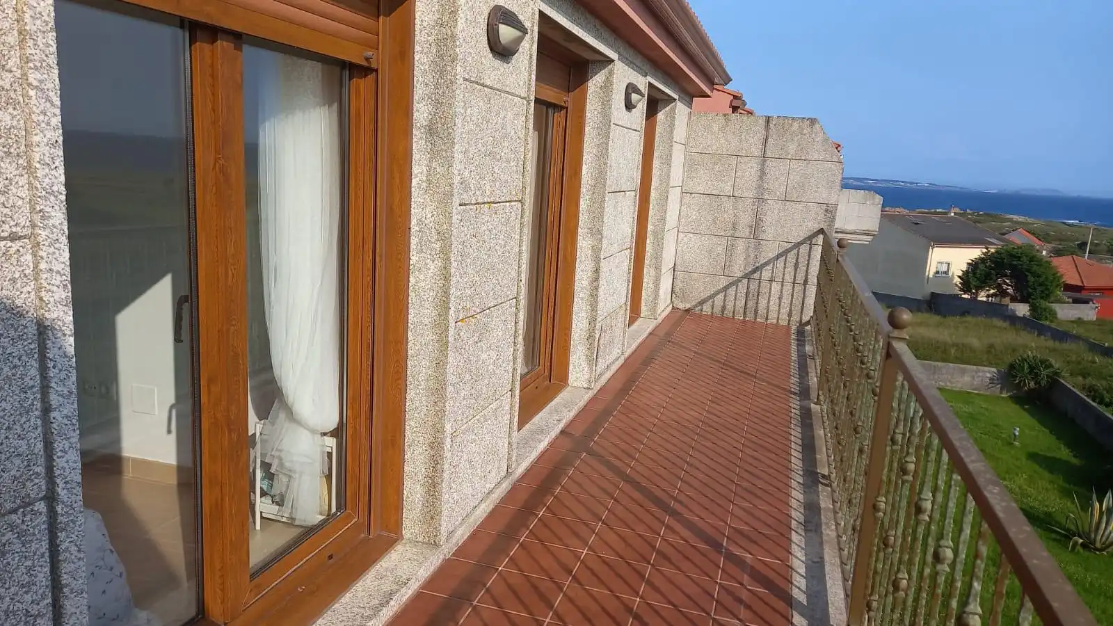 Terrassa de Pis de lloguer en Ribeira amb Calefacció, Terrassa i Moblat