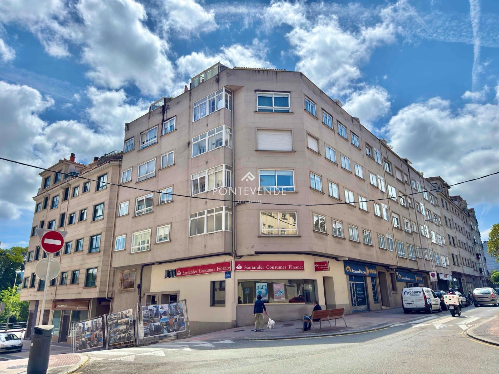 Vista exterior de Pis en venda en Pontevedra Capital  amb Calefacció i Traster