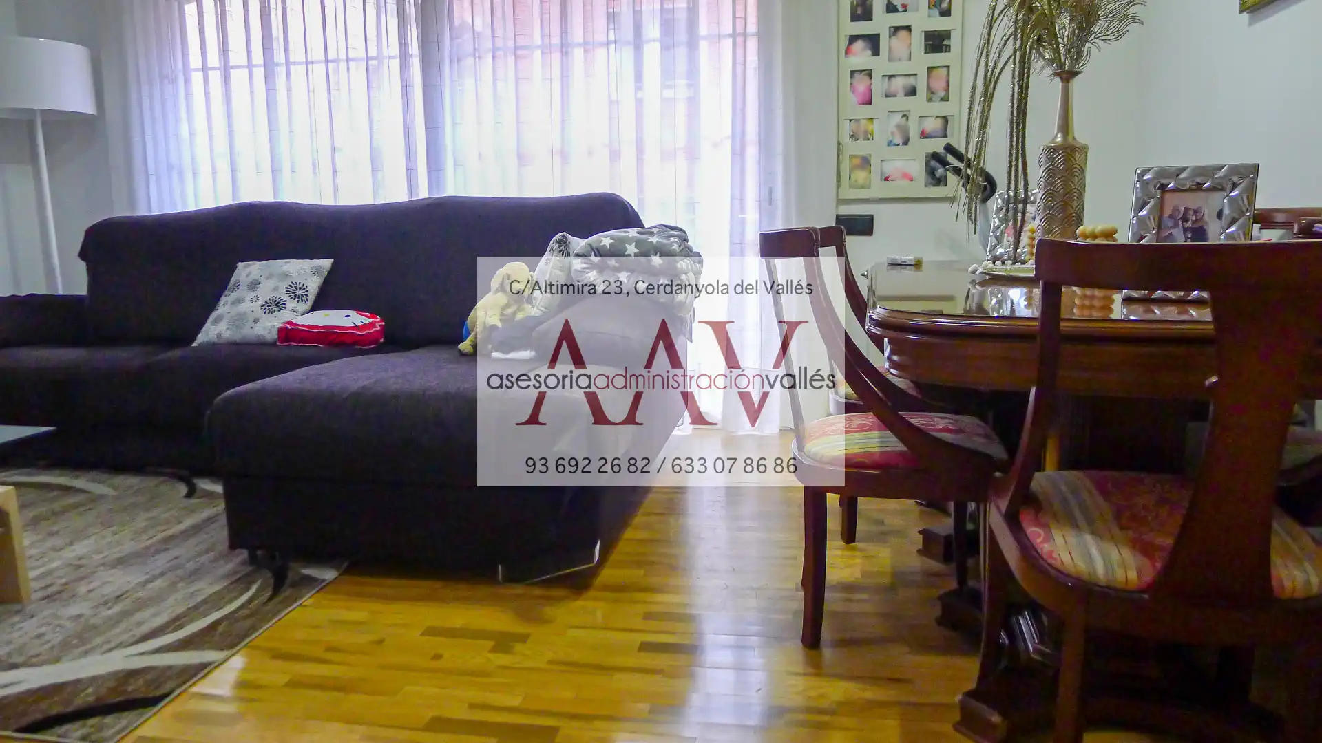 Sala de estar de Piso en venta en Cerdanyola del Vallès con Aire acondicionado, Calefacción y Amueblado