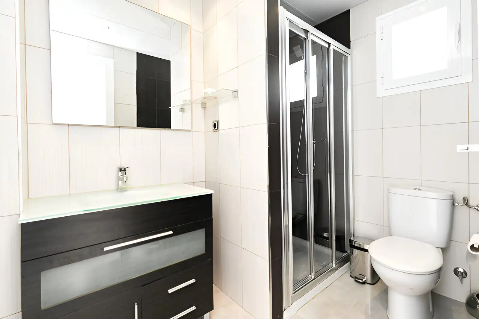 Baño de Casa o chalet en venta en Marbella con Aire acondicionado, Jardín privado y Terraza