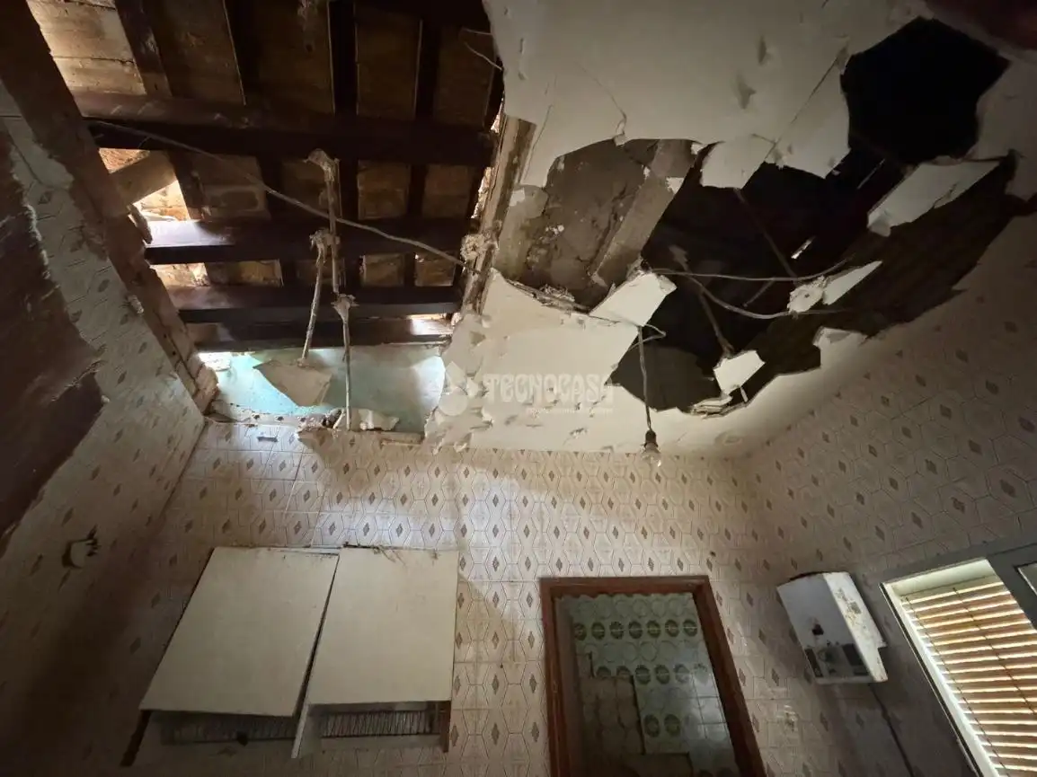 Casa aparellada en venda a Núcleo urbano, imagen 15