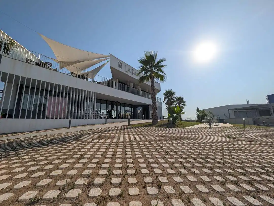 Exterior view of Attic for rent in Estepona  with Air Conditioner, Heating and Private garden