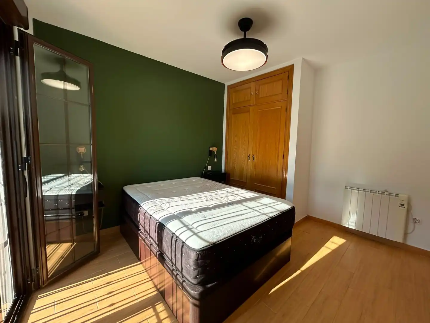 Schlafzimmer von Maisonette zum Verkauf in Pepino mit Klimaanlage und Heizung