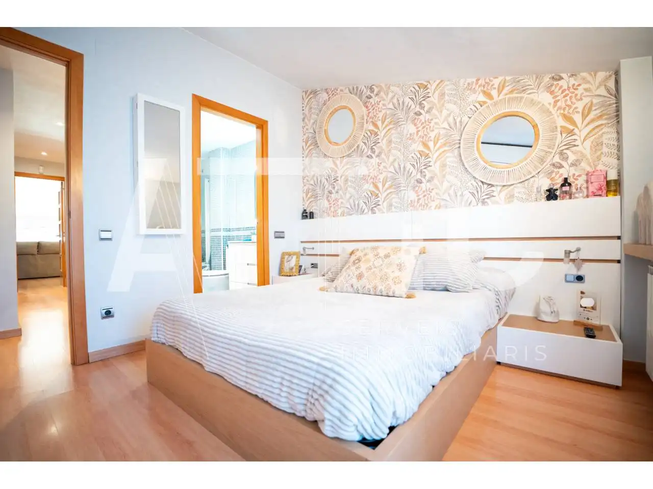 Schlafzimmer von Dachboden zum Verkauf in Sant Quirze del Vallès mit Klimaanlage, Heizung und Parkett
