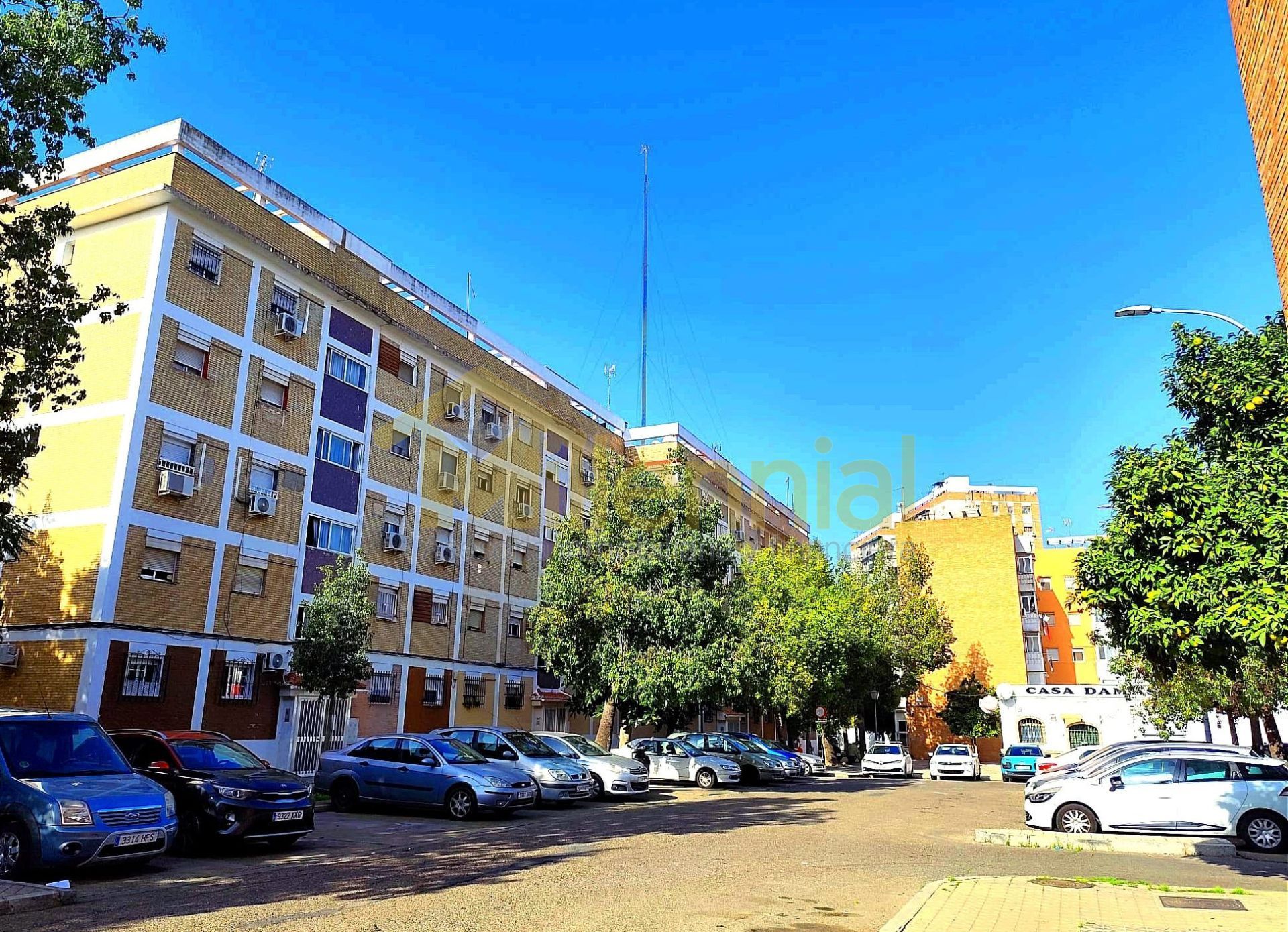 Vista exterior de Pis en venda en  Sevilla Capital amb Aire condicionat i Terrassa