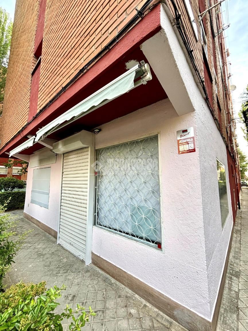 Exterior view of Premises to rent in  Madrid Capital
