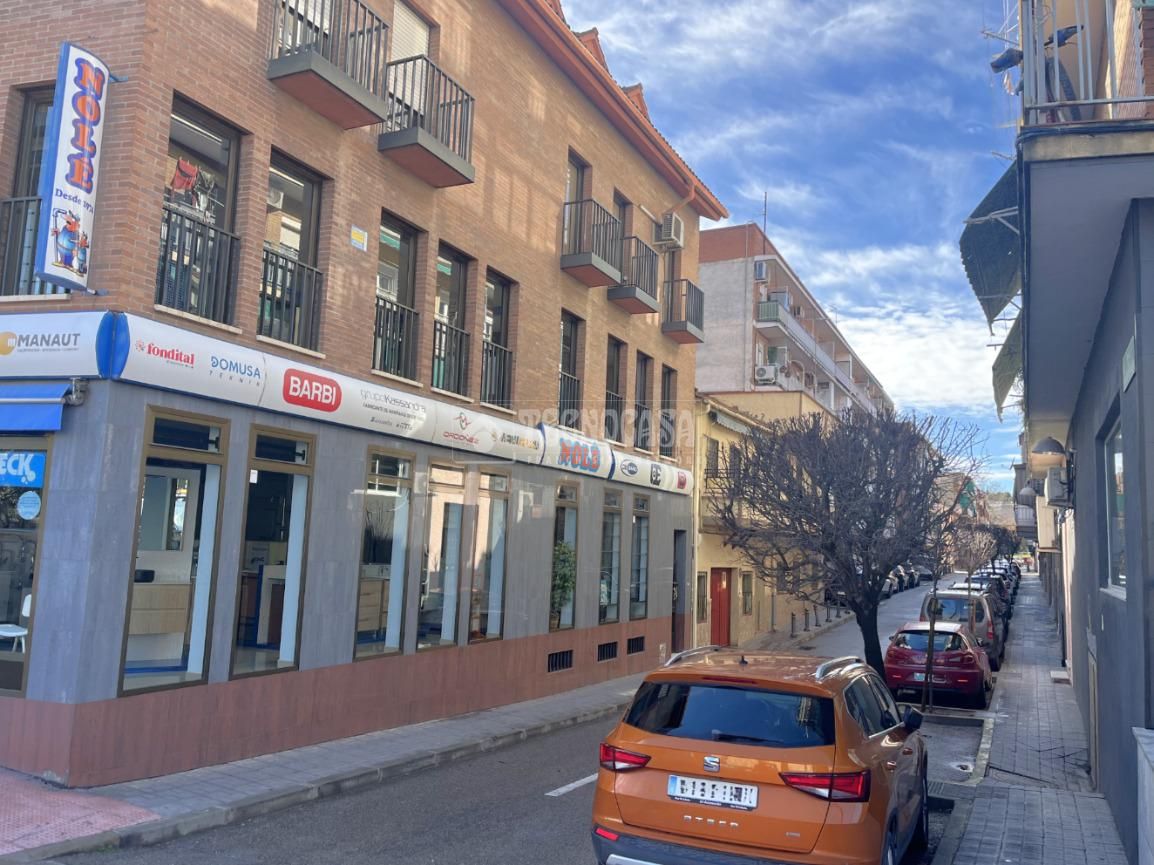 Vista exterior de Pis en venda en San Fernando de Henares