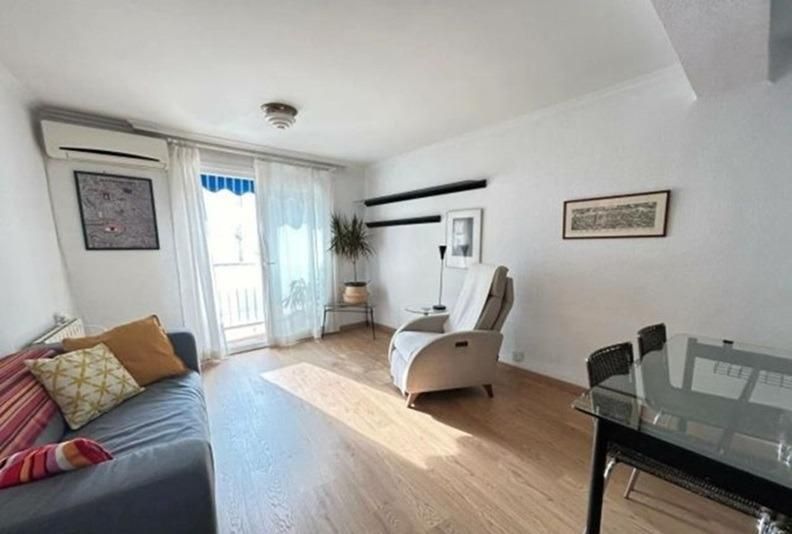 Vista exterior de Piso de alquiler en Leganés con Aire acondicionado, Jardín privado y Parquet