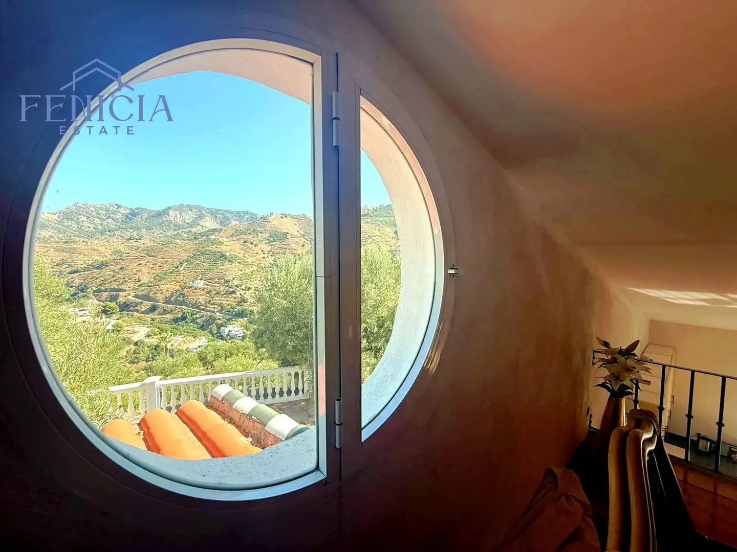 Habitación de Casa o chalet en venta en Almuñécar con Terraza, Trastero y Piscina