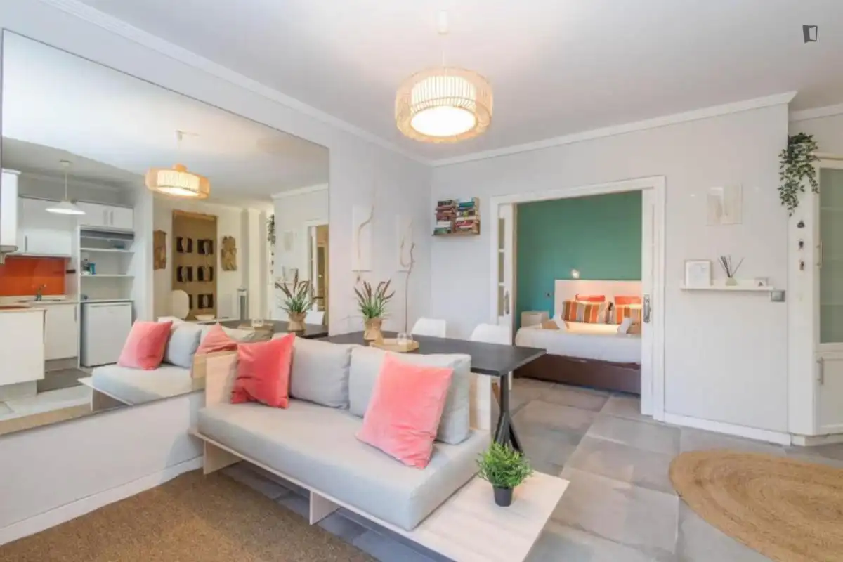 Sala d'estar de Apartament de lloguer en Las Palmas de Gran Canaria amb Moblat, Rentadora i Microones