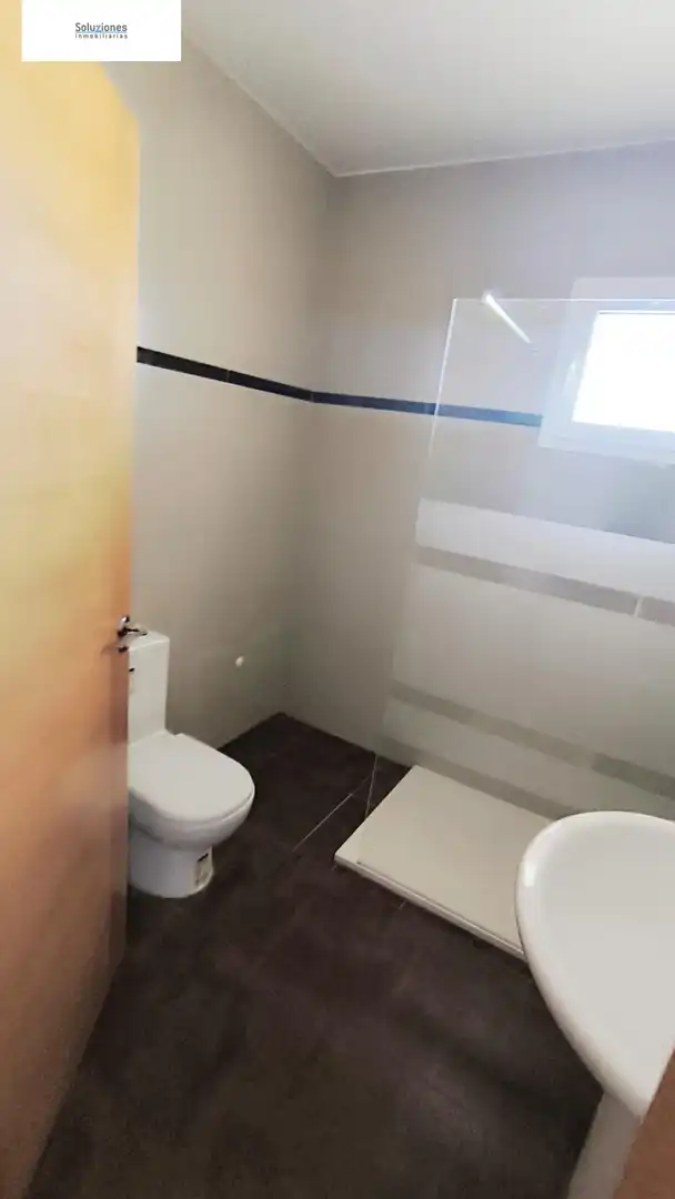 Baño de Casa adosada en venta en La Gineta con Aire acondicionado, Terraza y Balcón