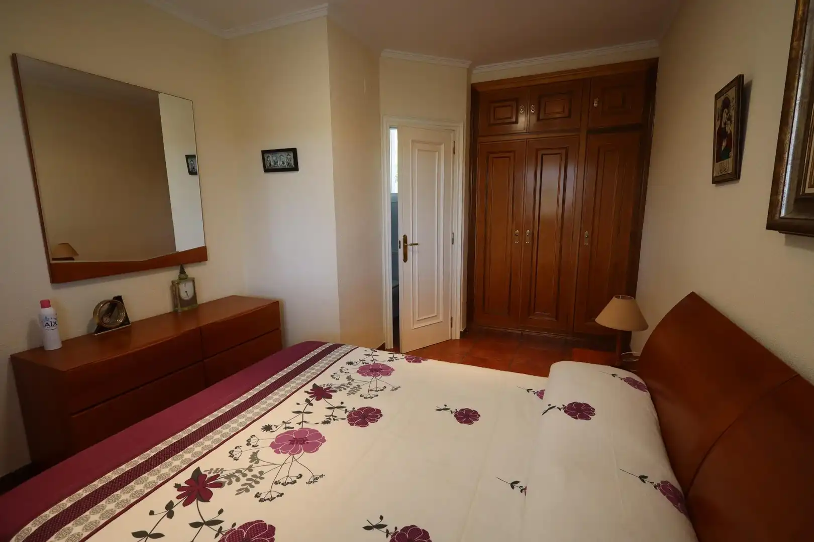 Habitación de Casa o chalet en venta en Chiva con Aire acondicionado, Calefacción y Jardín privado