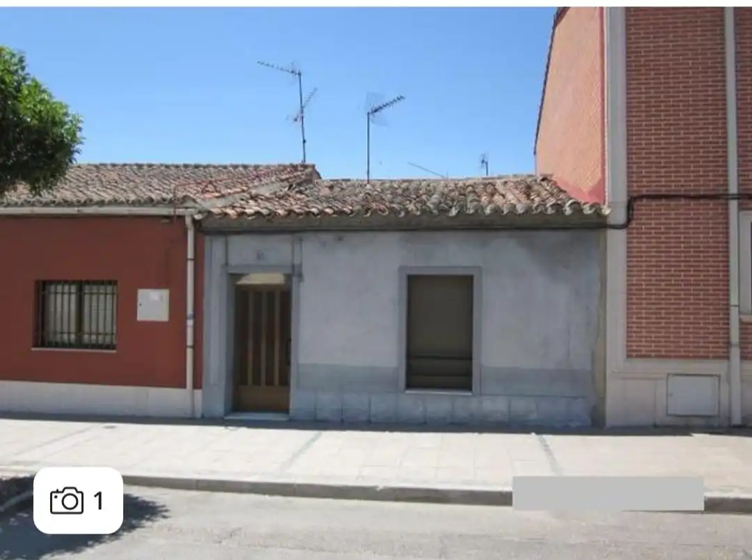 Casa en venda a Avenida de la Constitución 53