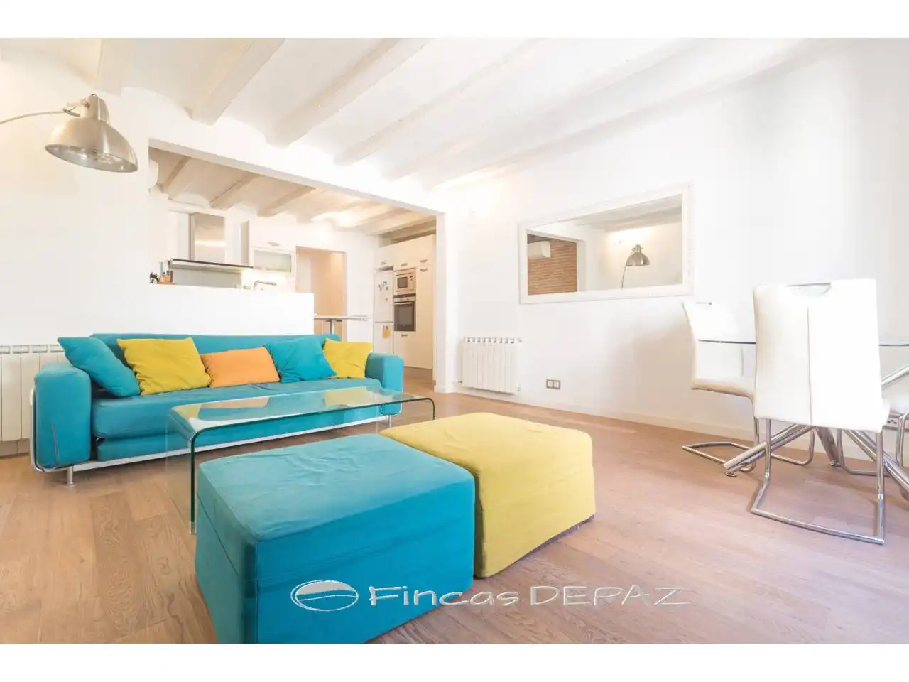 Living room of Flat for sale in Barcelona  with Air Conditioner, Heating and Parquet flooring