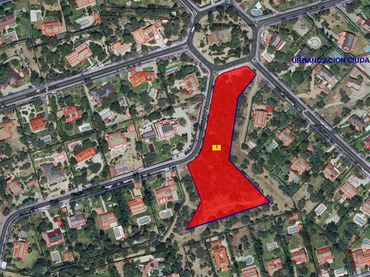 Terreno industrial en venta en Paseo del Embajador 317C