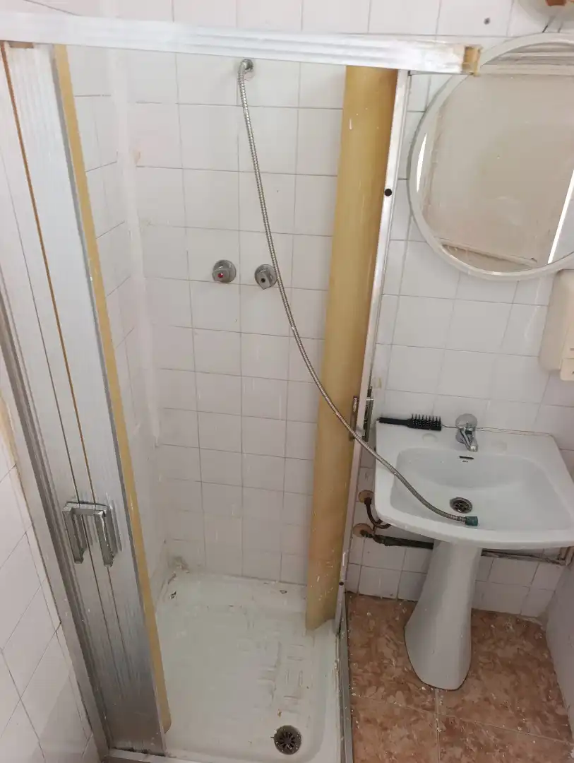 Baño de Local en venta en Elda con Amueblado