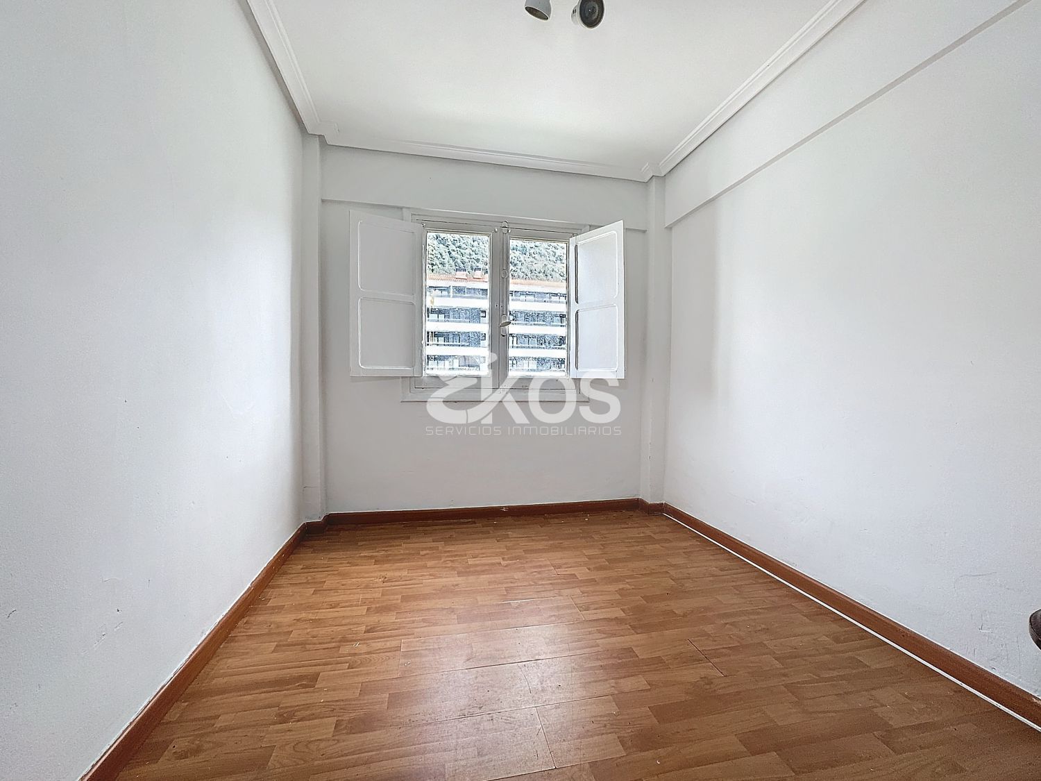 Bedroom of Flat to rent in Arrasate / Mondragón  with Storage room, Furnished and Balcony