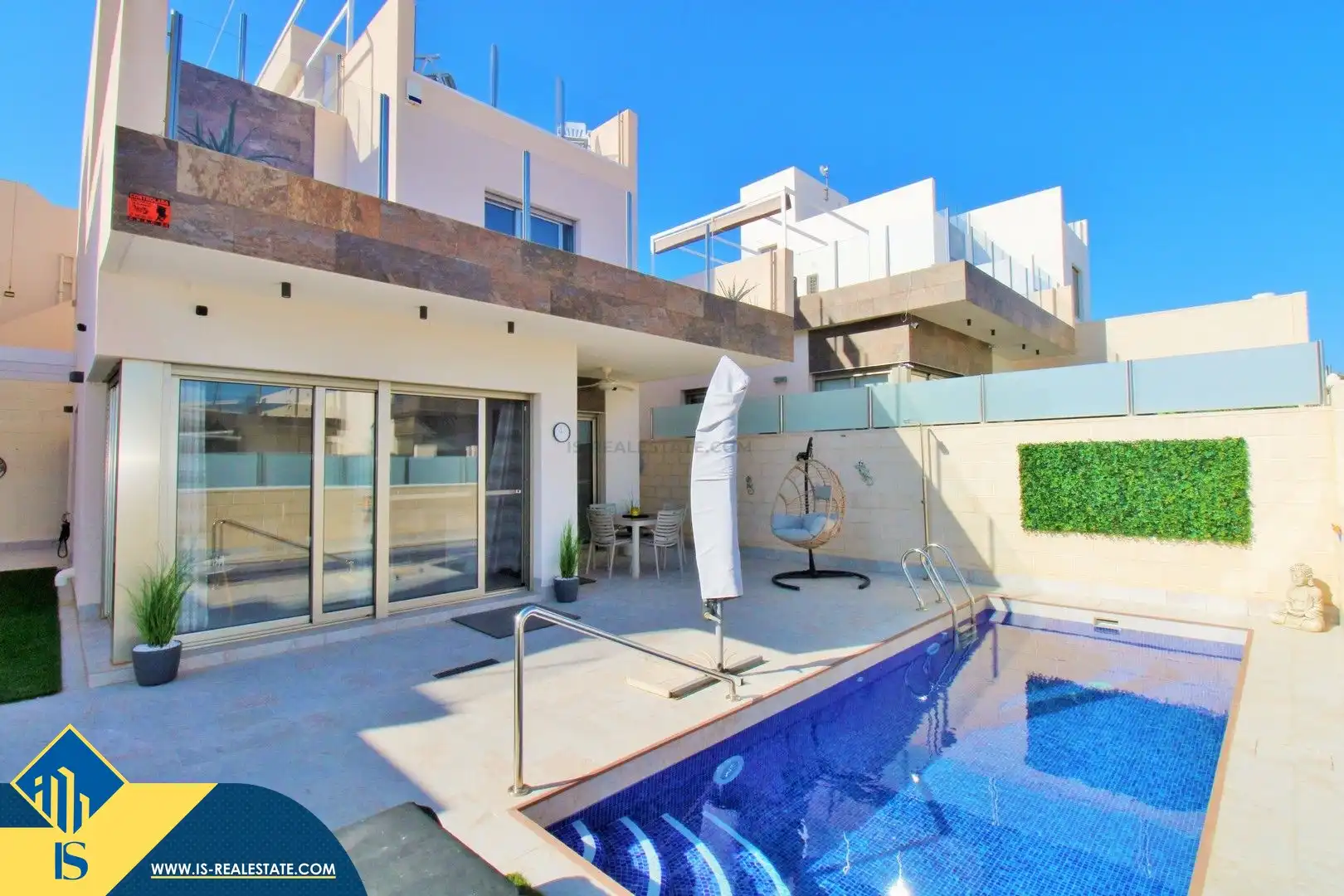 Villa mit Garten zum Verkauf in Orihuela Costa