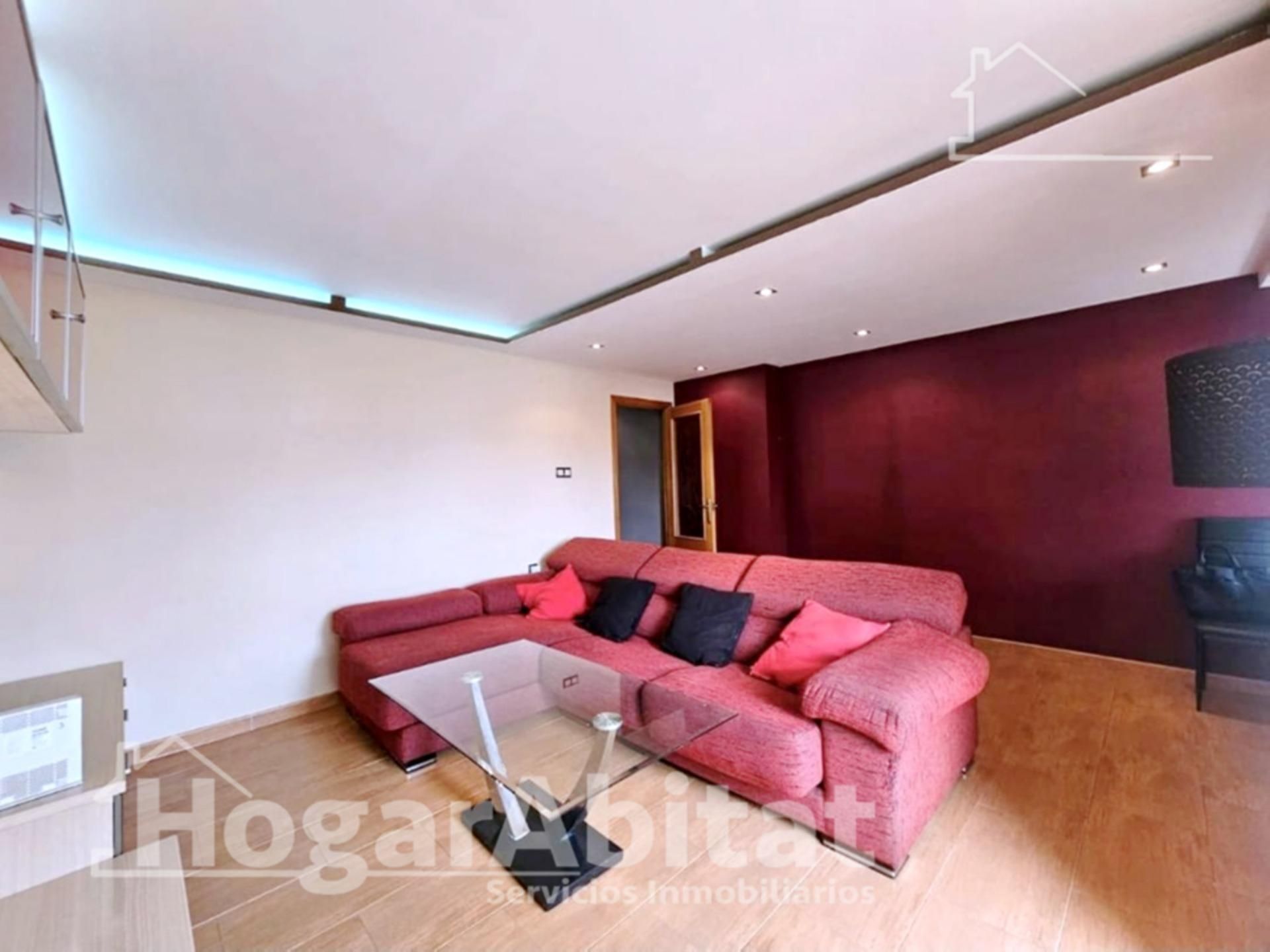 Living room of Flat for sale in Torrent  with Balcony