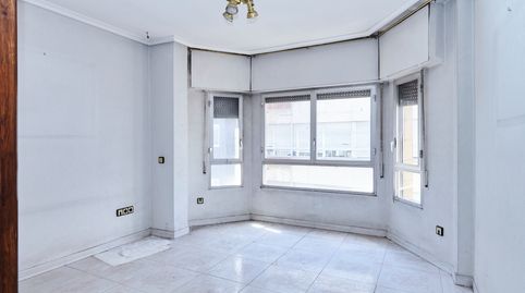 Foto 3 de Piso en venta en Calle de la Madre Soledad Torres Acosta, San Bartolomé - Millán de Priego, Jaén Capital