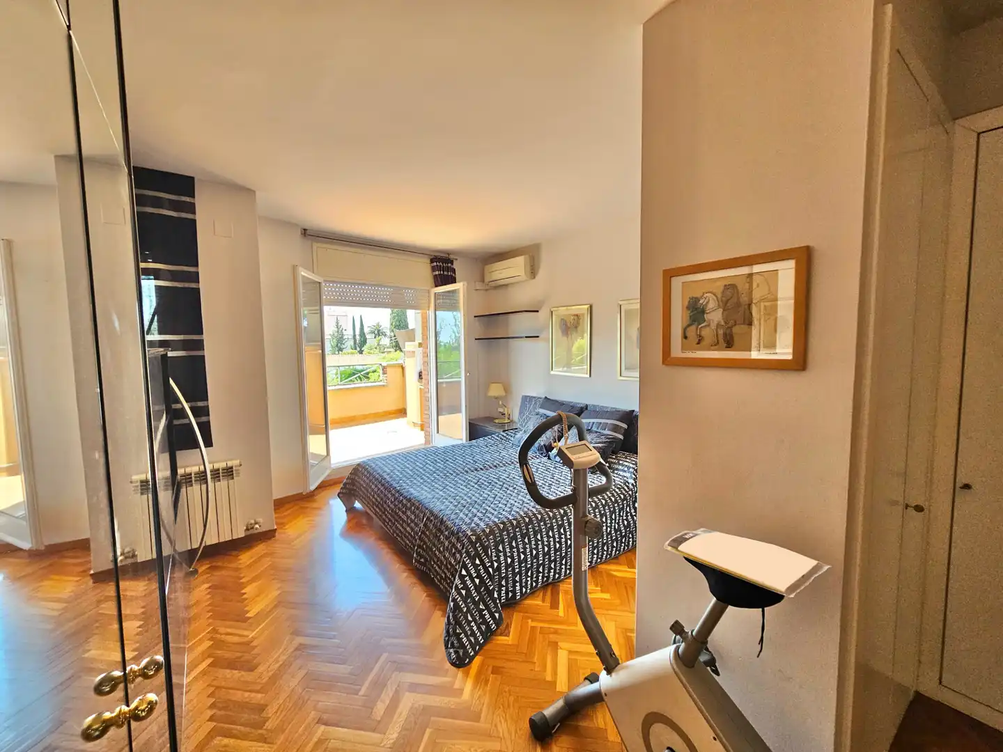 Habitación de Dúplex de alquiler en Sant Just Desvern con Aire acondicionado, Calefacción y Jardín privado
