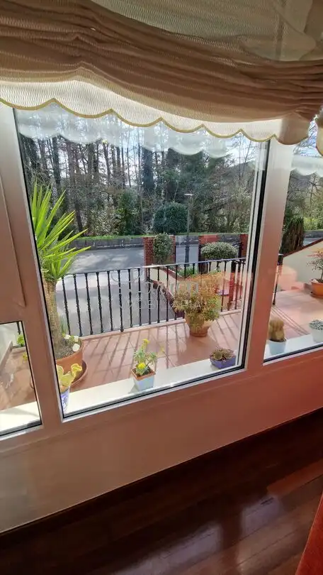 Terrasse von Einfamilien-Reihenhaus zum Verkauf in Igorre mit Heizung, Privatgarten und Terrasse