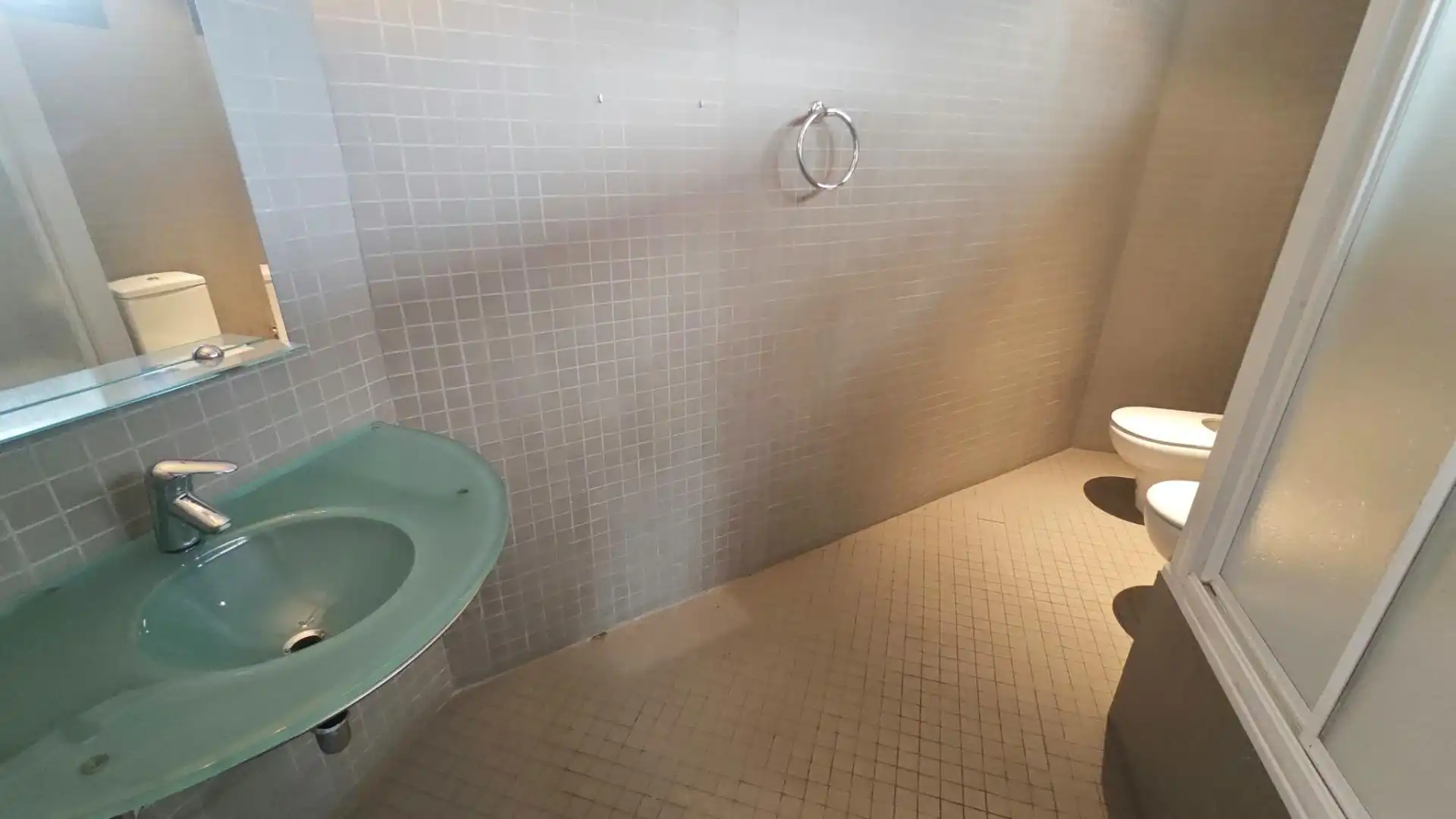 Bathroom of Flat for rent in Barri Antic