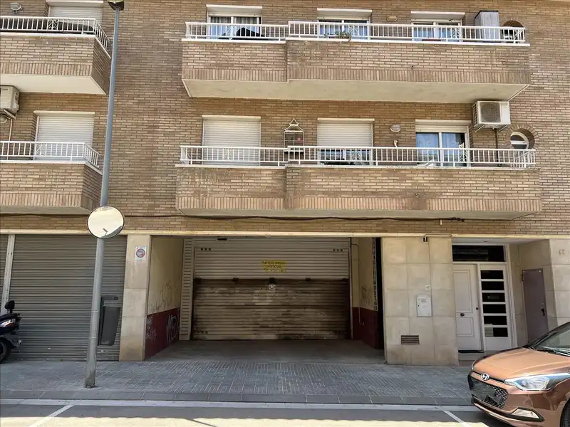Local comercial en venta en NARCIS MONTURIOL, DE